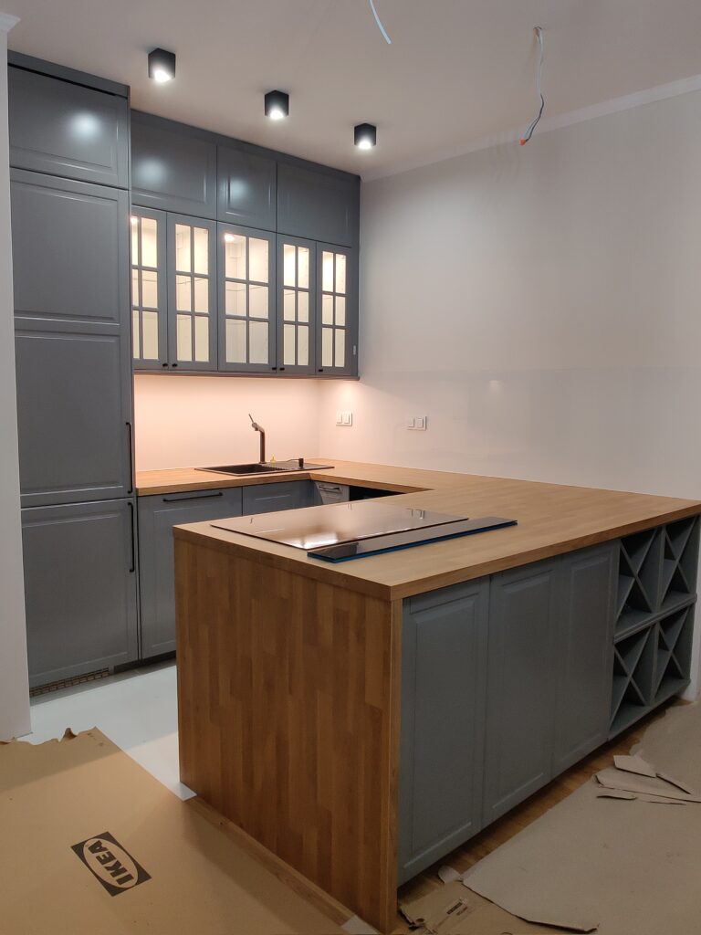 STANDARD 1 montaz mebli kuchni ikea warszawa projekt njufront fropt blat kompaktowy HPL