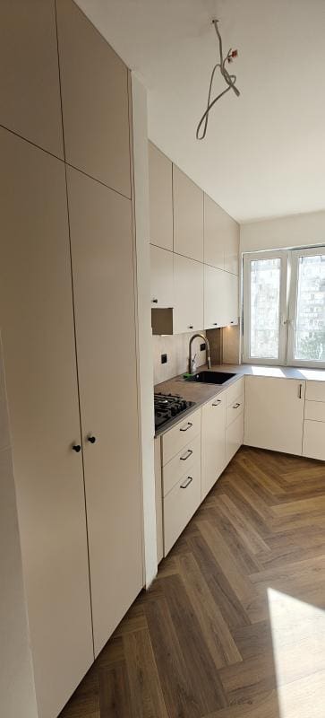 kuchnia IKEA na wymiar,
kuchnia IKEA fronty lakierowany MDF,
Blat kompaktowy HPL
Kuchnia Gocław